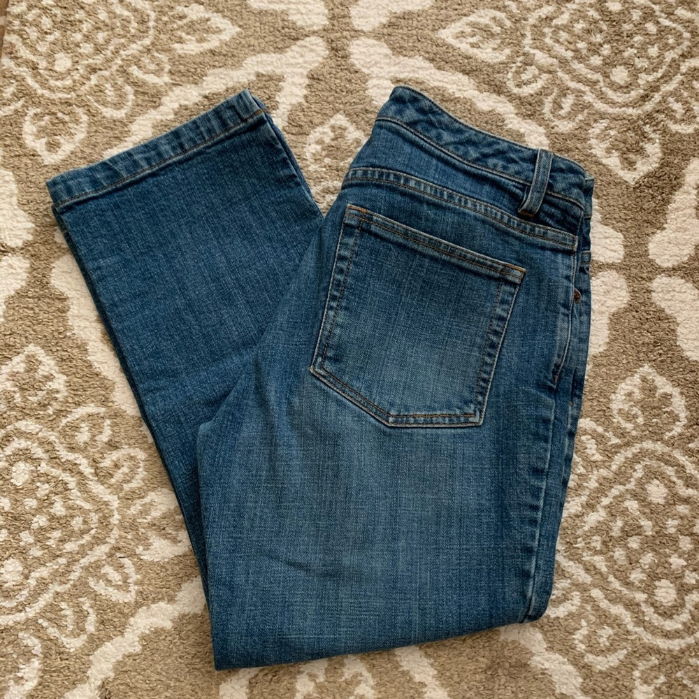 Gap Ladies Stretch Bootcut Capri